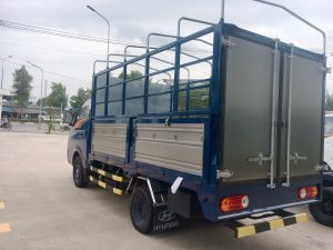 Hyundai H150 thùng mui bạt