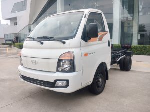 Hyundai H150 màu trắng 